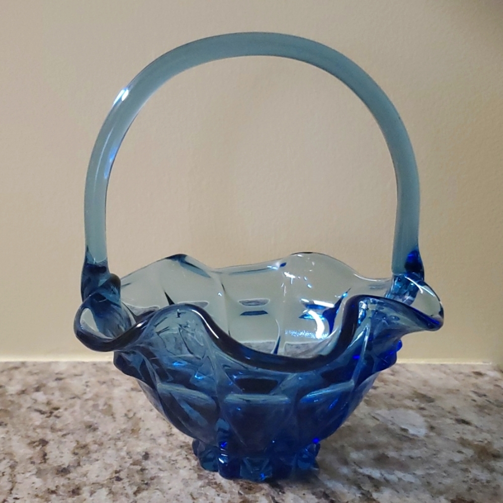 Fenton blue scalloped edge handled basket